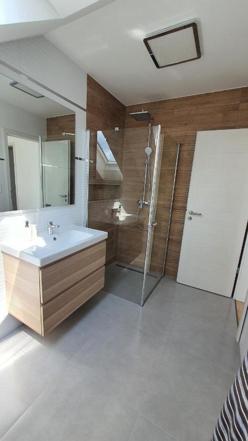 Velence Lakeside Pool House エクステリア 写真